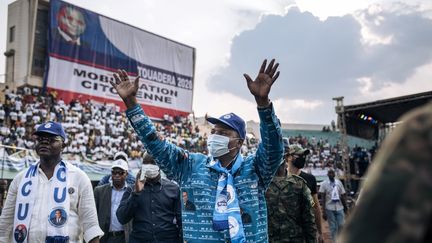 Le président de la République centrafricaine,&nbsp;Faustin Archange Touadéra, en meeting à Bangui, le 19 décembre 2020, pour&nbsp;les élections présidentielle et législatives du 27 décembre.&nbsp;
 (ALEXIS HUGUET / AFP)