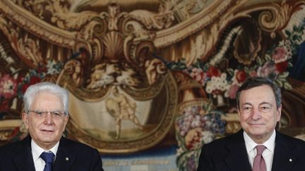 Le président et le Premier ministre italiens, Sergio Mattarella et Mario Draghi, le 13 janvier 2021 à Rome. (AFP)