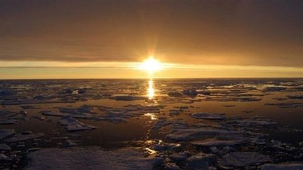 Coucher de soleil sur l'Arctique canadien (© AFP - NASA/JPL - Jeremy Harbeck)