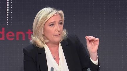 Marine Le Pen, candidate du Rassemblement national, invitée des matins présidentiels de franceinfo le 15 novembre 2021. (FRANCEINFO / RADIO FRANCE)