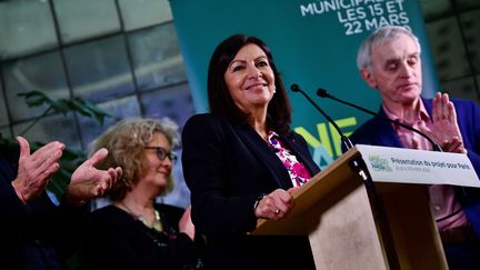 Anne Hidalgo, en campagne, le 06 février 2020 à Paris.&nbsp; (MARTIN BUREAU / AFP)