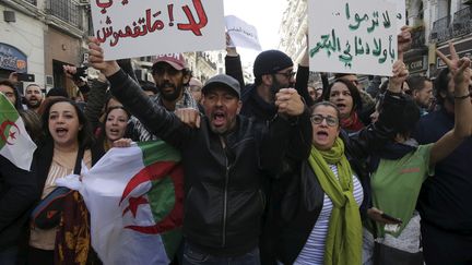 Des manifestants à Alger contre la candidature d'Abdelaziz Bouteflika, le 24 février 2019. (FAROUK BATICHE/ZUMA PRESS/ZUMA/REA / DPA VIA ZUMA PRESS)