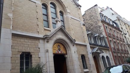 L'église orthodoxe de la rue de Simplon dans le XVIIIe arrondissement&nbsp;de Paris.&nbsp; (CECILIA ARBONA / RADIO FRANCE)