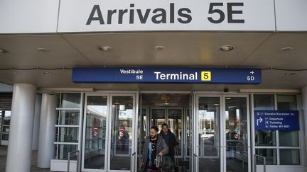 L'aéroport de Chicago (Etats-Unis), le 13 mars 2020.&nbsp; (KAMIL KRZACZYNSKI / AFP)