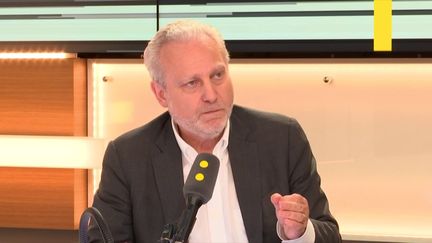 Yves Bigot, directeur général de TV5 Monde, était l'invité des "Informés de franceinfo (RADIO FRANCE / FRANCE INFO)