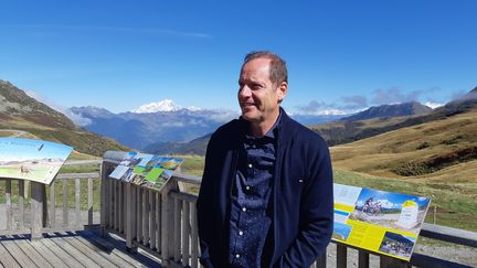 Christian Prudhomme au col de la Madeleine.&nbsp; (FABRICE RIGOBERT / FRANCEINFO)