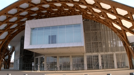 Le Conseil Régional de Lorraine diminue sa subvention 2014 au Centre Pompidou de Metz d'un million d'euros
 (France 3)