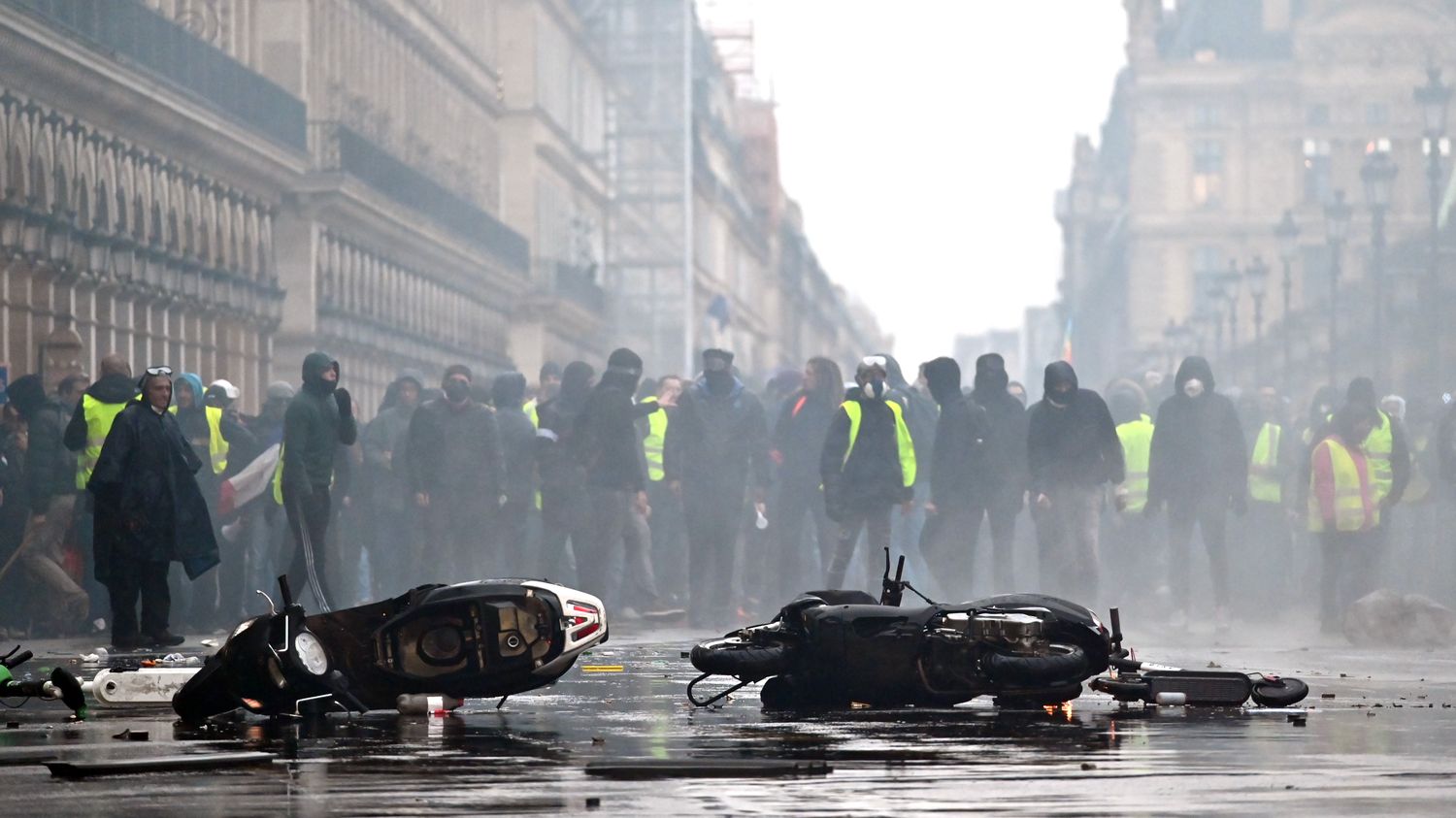 Video Comment La Manifestation Des Gilets Jaunes Sest Transform E En Gu Rilla Urbaine Paris