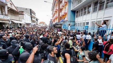 Crise en Guyane : le mouvement persiste