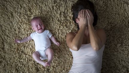 D'après la première étude sur le sujet, 5 à 8% des parents&nbsp;belges seraient touchés par un burn out parental. (SOLSTOCK / GETTY IMAGES)