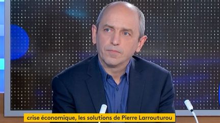 Economie : Pierre Larrouturou propose des solutions pour "éviter l'effondrement"