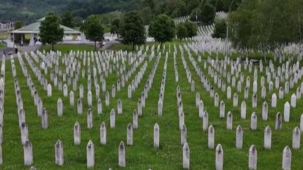 Bosnie-Herzégovine : vers une reconnaissance du génocide de Srebrenica (Franceinfo)