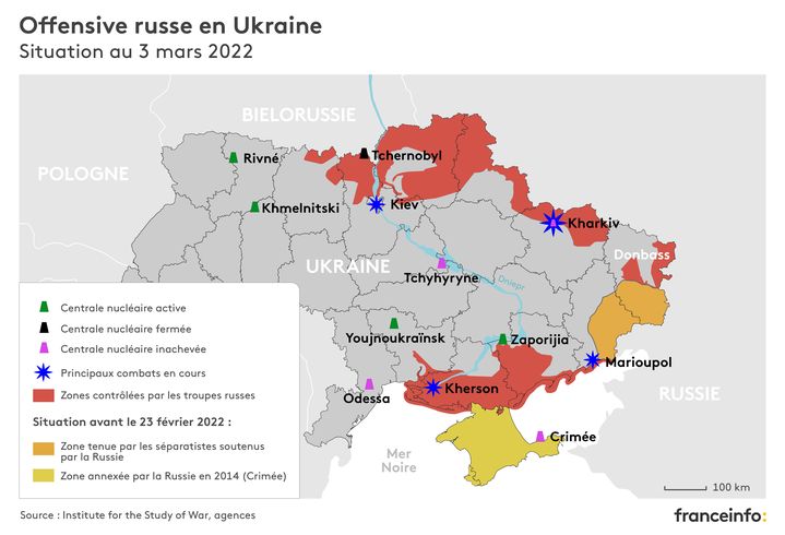 Carte du parc nucléaire ukrainien et de l'évolution du conflit, au 3 mars 2022. (JESSICA KOMGUEN / FRANCEINFO)