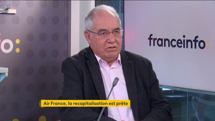 Jean-Louis Baroux, fondateur d’APG, premier réseau mondial de représentation des compagnies aériennes, invité éco de franceinfo, mardi 6 avril 2021. (FRANCEINFO)