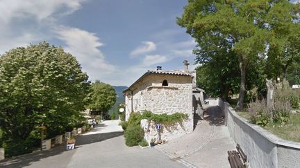 Le maire de Pennes-le-Sec (Dr&ocirc;me) a &eacute;t&eacute; condamn&eacute; &agrave; trois mois de prison en Italie.&nbsp; ( GOOGLE STREET VIEW)