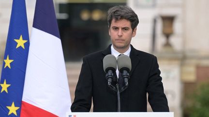 Le chef du gouvernement, Gabriel Attal, en déplacement à Viry-Châtillon (Essonne), le 18 avril 2024. (BERTRAND GUAY / AFP)