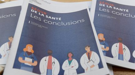 Rapport de conclusion du "Ségur de la santé", le 21 juillet 2020. (BERTRAND GUAY / AFP)