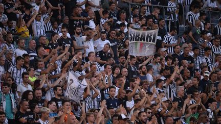 Les supporters de la Juventus lors du match entre Turin et Sassuolo, en Serie A, le 15 août 2022. (ALBERTO GANDOLFO / NURPHOTO via AFP)