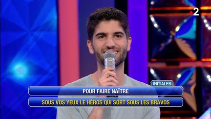 Kévin, maestro de "N'oubliez pas les paroles", dans une des émissions diffusées sur France 2, le 20 juillet 2018. (FRANCE 2)