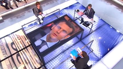 Le ministre de l'Economie, Emmanuel Macron,&nbsp;le 12 mars 2013 sur le plateau de "Des paroles et des actes" sur France 2. (FRANCE 2)