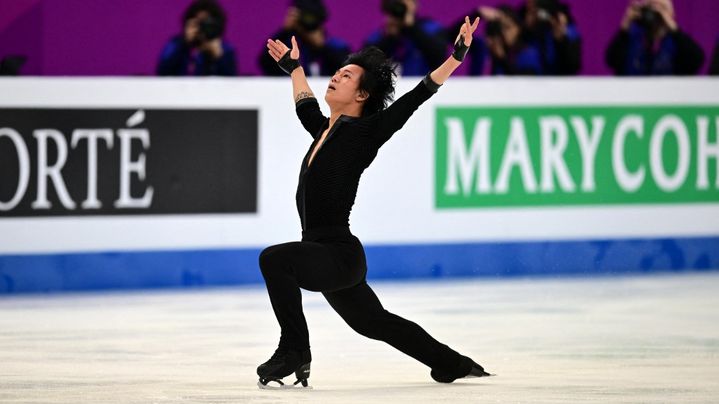 Adam Siao Him Fa lors des championnats d'Europe de patinage artistique, le 10 janvier 2024 à Kaunas (Lituanie). (AFP)