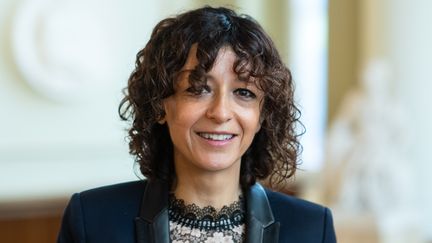 La prix Nobel de chimie française Emmanuelle Charpentier,&nbsp;directrice du Centre de recherche Max-Planck pour la science des pathogènes de Berlin (Allemagne), le 12 octobre 2020. (BERND VON JUTRCZENKA / DPA / AFP)