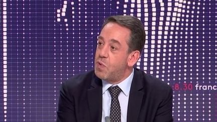 Guillaume Lacroix, président du PRG - Le Centre Gauche, était l'invité du 8h30 franceinfo, mercredi 29 décembre 2021. (FRANCEINFO)