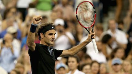 Roger Federer tranquillement en quart de finale de l'US Open 2014 (MATTHEW STOCKMAN / GETTY IMAGES NORTH AMERICA)