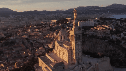 Jeux olympiques : les touristes plébiscitent Marseille (France 2)