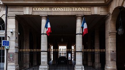 La façade du bâtiment abritant le Conseil constitutionnel, à Paris, le 25 août 2022. (ARNAUD PAILLARD / HANS LUCAS / AFP)