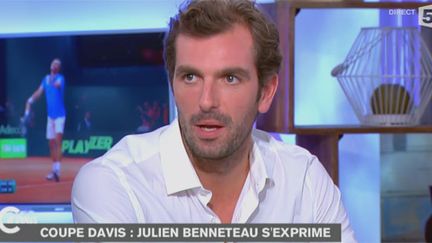 Le tennisman Julien Benneteau lors de son passage à l'émission "C à vous"