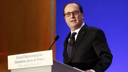 Fran&ccedil;ois Hollande lors de son&nbsp;discours au d&icirc;ner annuel du Conseil repr&eacute;sentatif des institutions juives de France (Crif), le 23 f&eacute;vrier 2015, &agrave; Paris. (ETIENNE LAURENT / AFP)