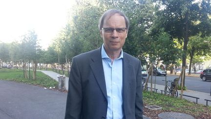 &nbsp; (Malgré la reconnaissance ultime que représente le Nobel, Jean Tirole garde les pieds sur terre © Radio France / Sébastien Baer)