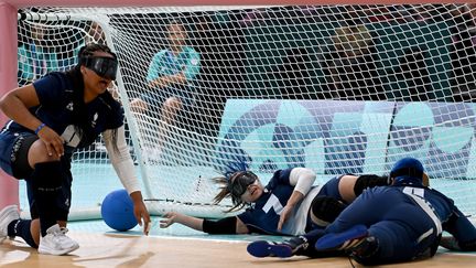 L'équipe de France féminine de goalball, battue 10-0 en phase de groupes des Jeux paralympiques de Paris par le Canada, le 29 août 2024. (MAXPPP)