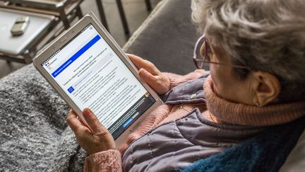 Le site, référencé par le ministère de la Santé, permet à&nbsp;l'utilisateur&nbsp;de faire une évaluation&nbsp;anonyme et gratuite de son état de santé. (BURGER / PHANIE / AFP)