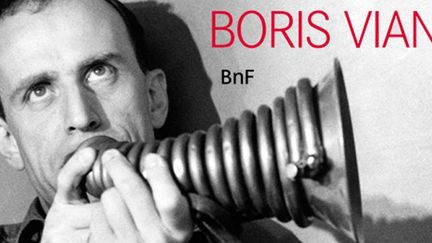 Exposition Boris Vian à la Bnf. Boris Vian et son « cor à gidouille », Paris, 11 octobre 1958
 (Photo Ingi Paris / akg-images)