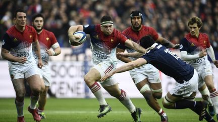 La captaine du XV de France Guilhem Guirado lors du Tournoi des six nations face à l'Ecosse, le 12 février 2017. (MARTIN BUREAU / AFP)