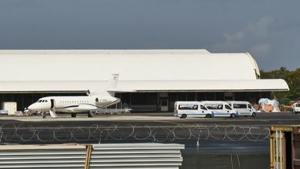 L'aéroport de Fort-de-France, en Martinique, en 2021. (THOMAS THURAR / AFP)