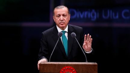 Recep Tayyip Erdogan, le président turc, prononce un discours à Ankara, le 14 mars 2017. (MEHMET ALI OZCAN / ANADOLU AGENCY)