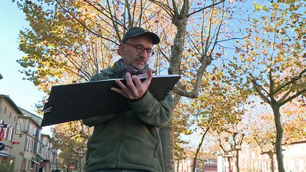 L'illustrateur Vincent Desplanche croque le quotidien à l'aquarelle de Rabastens dans le Tarn (France 3 Occitanie)