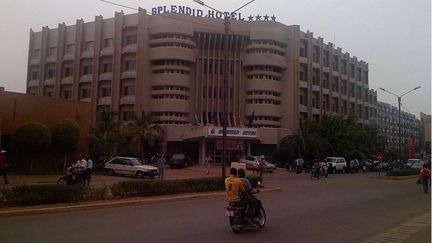 L'hôtel Splendid, à Ouagadougou (Burkina Faso), le 25 mai 2008. (Zenman / Wikimédia Commons)