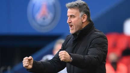 L'entraîneur français de Lille, Christophe Galtier,&nbsp;lors du match entre le Paris-Saint Germain et Lille au Parc des Princes à Paris, le 3 avril 2021. (FRANCK FIFE / AFP)