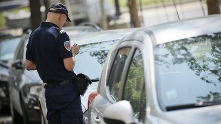 Stationnements parisiens : bientôt le passage de public au privé