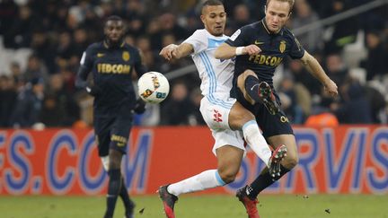 Duel entre Valère Germain et William Vainqueur (PHILIPPE LAURENSON / BLUEPIX)