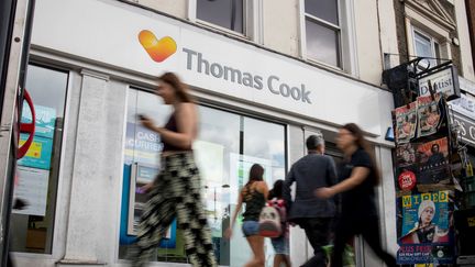 Une agence Thomas Cook à Londres, le 12 juillet 2019. (TOLGA AKMEN / AFP)