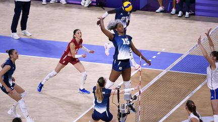 DIRECT. France-Chine : les Bleues du volley encore condamnées à l'exploit... Suivez avec nous leur deuxième match