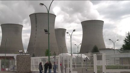 Énergie : politique et nucléaire, 25 ans de relations tumultueuses (Capture franceinfo)