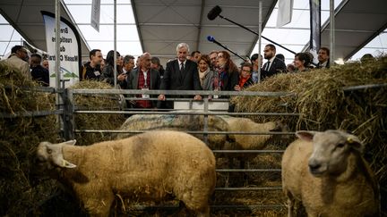 Le Premier ministre Michel Barnier au salon de Cournon-d'Auvergne, le 4 octobre 2024. (JEFF PACHOUD / AFP)