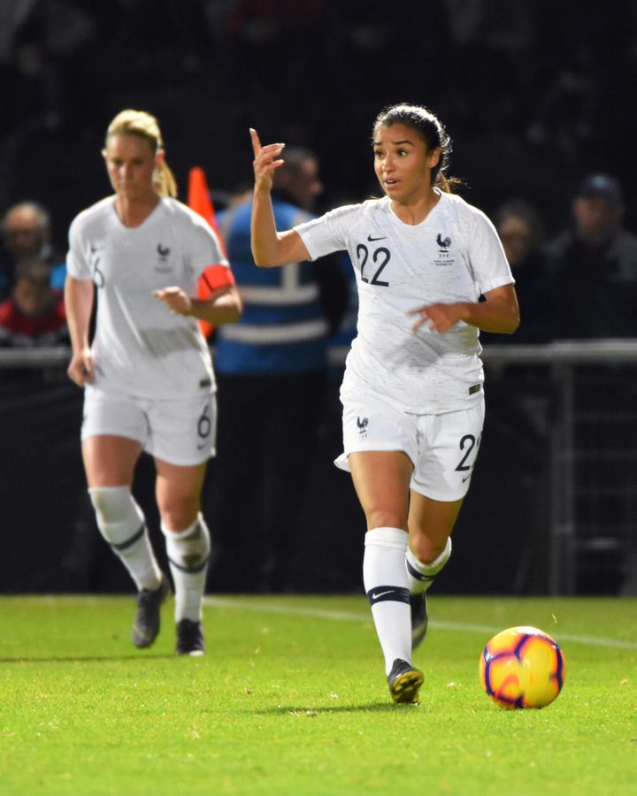 Sakina Karchaoui, joueuse de l'équipe de France de football, lors d'un match amical contre l'Allemagne à Laval (Mayenne), le 28 février 2019. (MELANIE LAURENT / A2M SPORT CONSULTING)