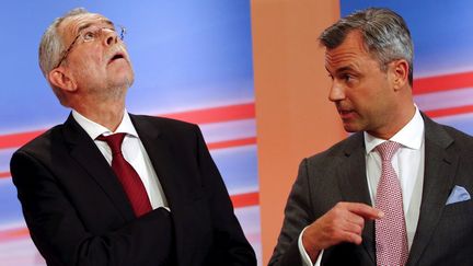 &nbsp; (Alexander Van der Bellen (à gauche) et Norbert Hofer en campagne présidentielle en avril 2016 © Leonhard Foeger/ Reuters)